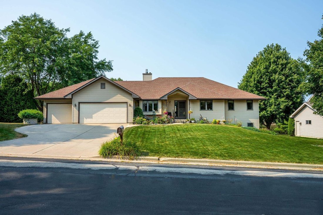 House in Fitchburg, Wisconsin, United States 1 - 18547750