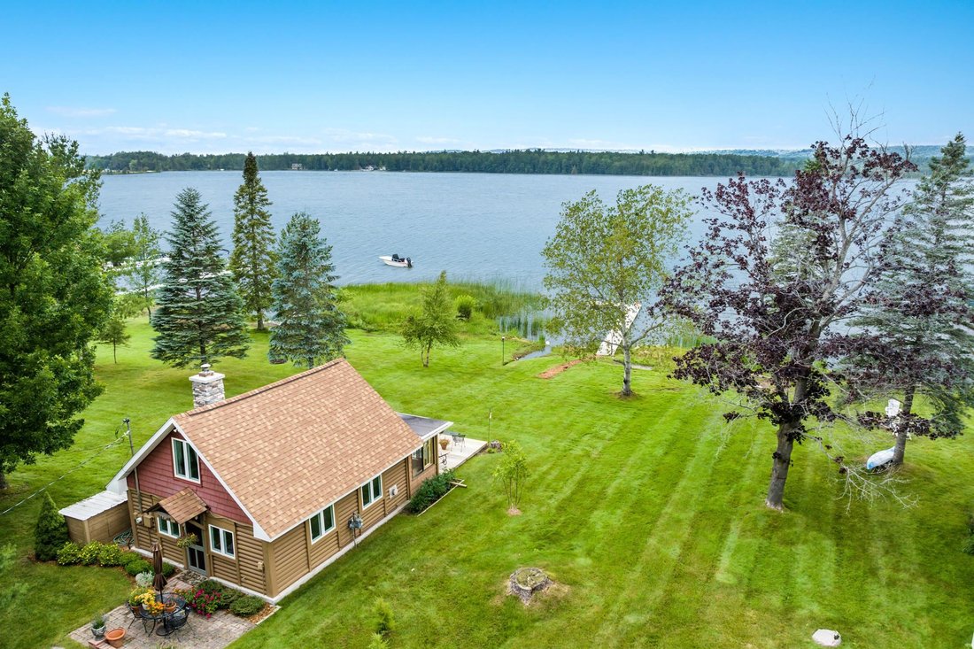 House in Petoskey, Michigan, United States 3 - 18548047
