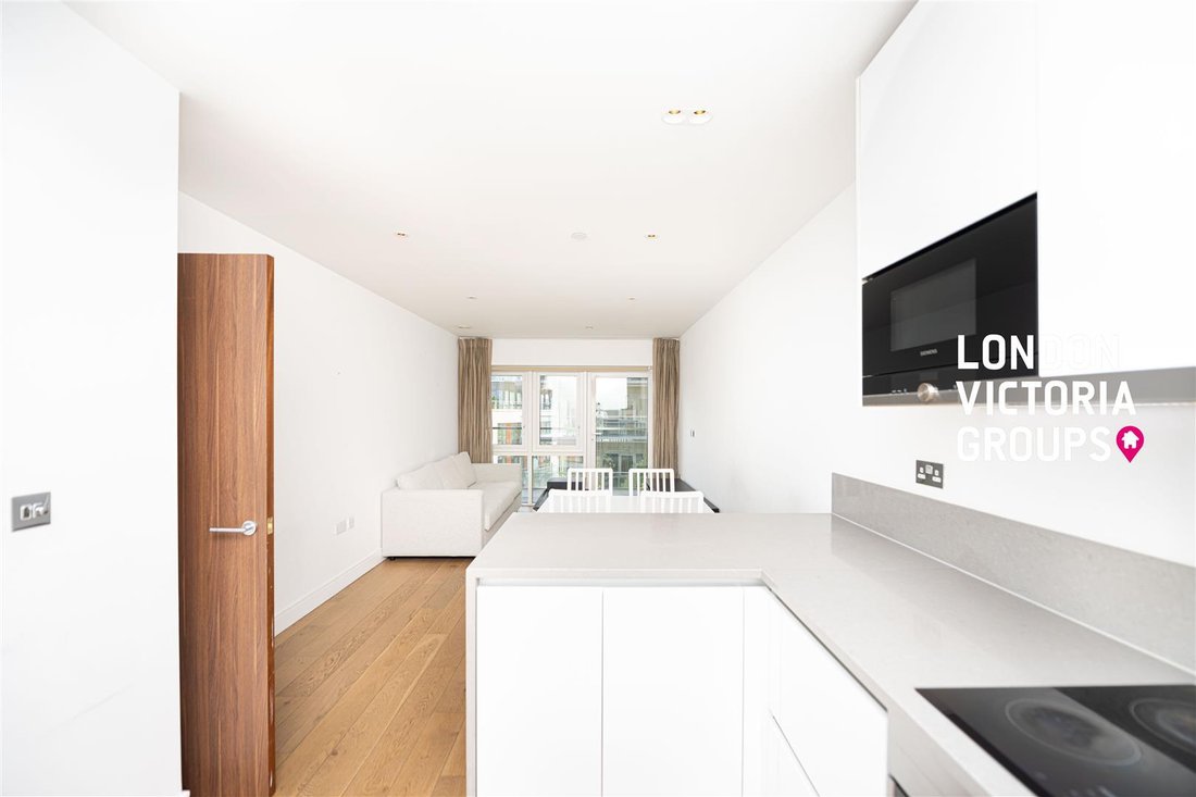 House in Ealing (London Borough of Ealing), Ealing, England 4 - 18547814