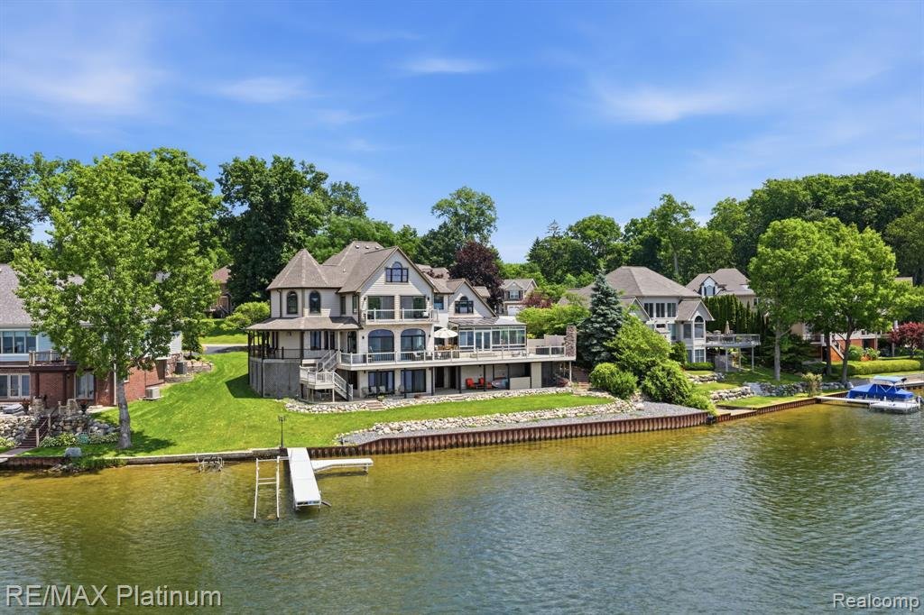 House in Howell, Michigan, United States 4 - 18548044