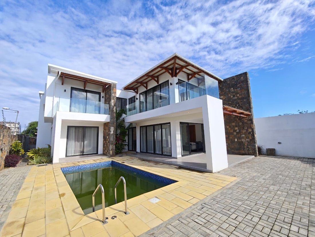 House in Trou-aux-Biches, Pamplemousses District, Mauritius 1 - 16395199