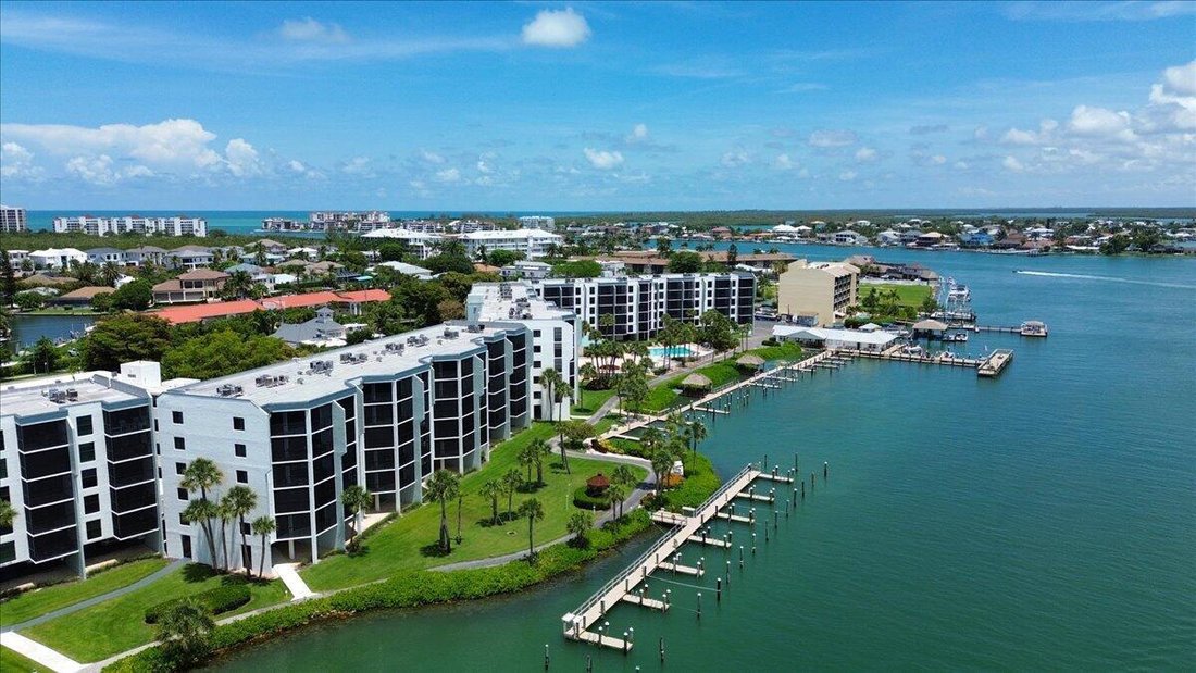 Condo in Marco Island, Florida, United States 5 - 18547826