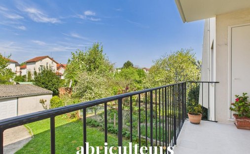Apartment in Le Pave de l'Hay, Bourg-la-Reine, France 1