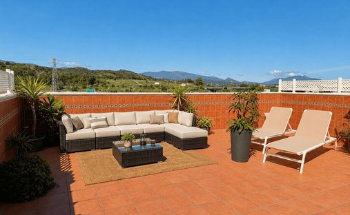 Penthouse in Estepona, Andalusia, Spain 1