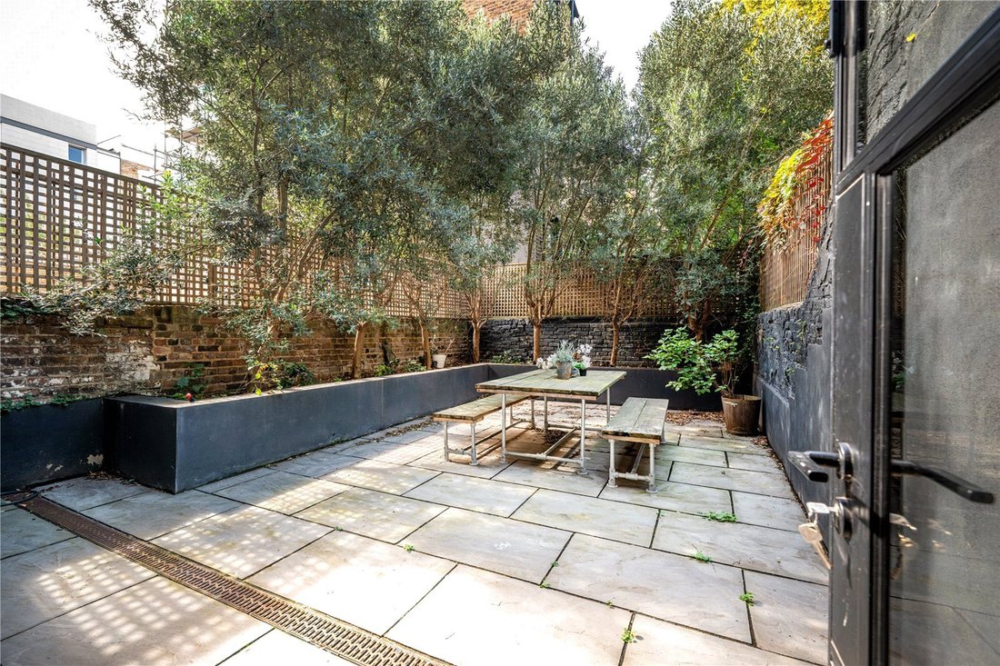 Casa en Ladbroke Grove, Kensington y Chelsea, Inglaterra 1 - 18547894