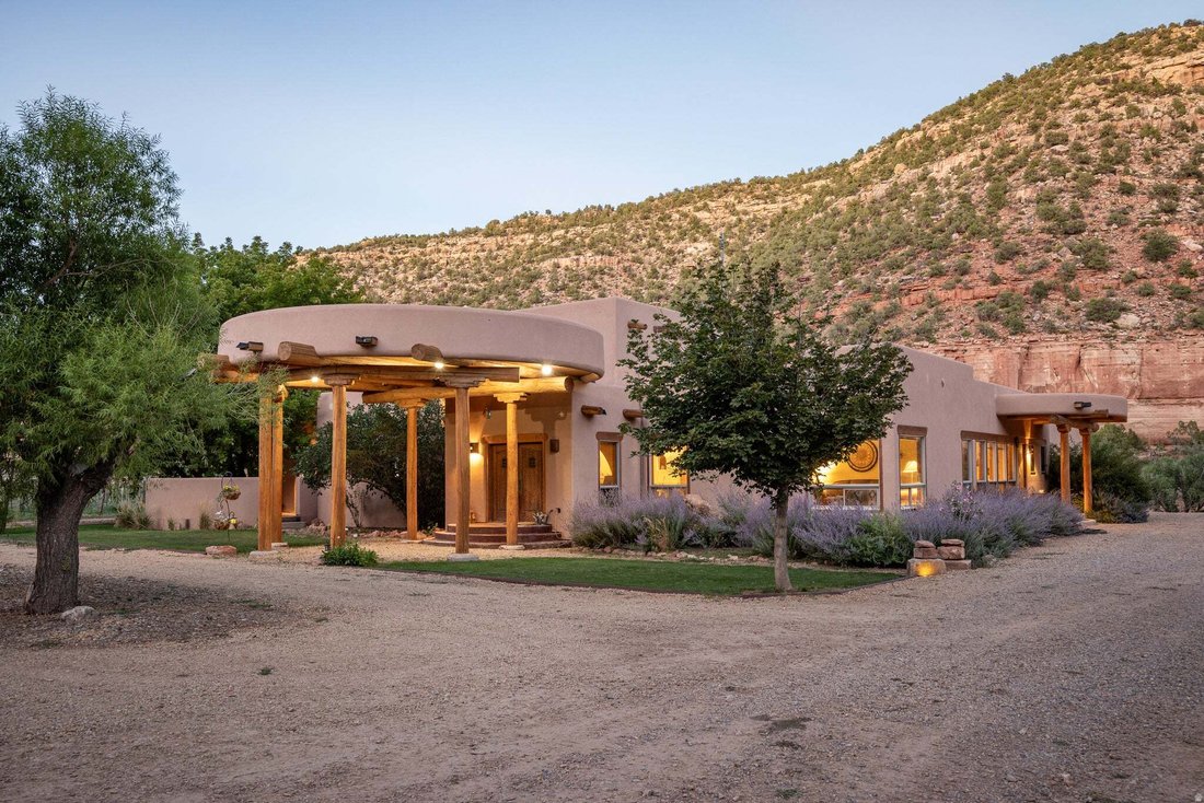House in Monticello, Utah, United States 2 - 18547940