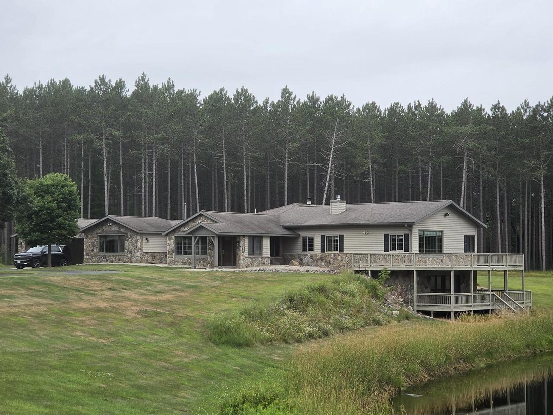 House in Wausaukee, Wisconsin, United States 5 - 18545028