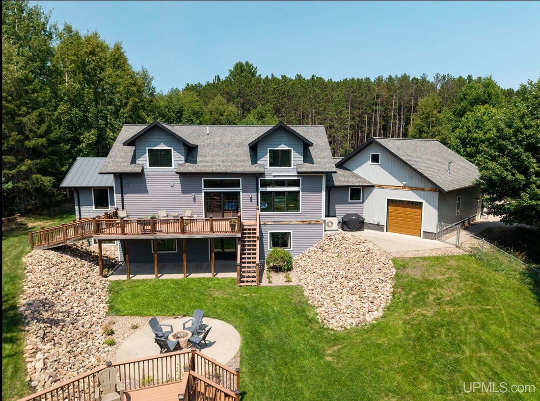 House in Marquette, Michigan, United States 2 - 18548068