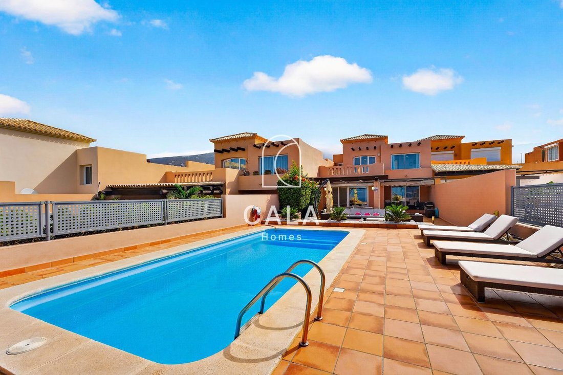 House in La Caleta, Adeje, Canary Islands 3 - 18428118