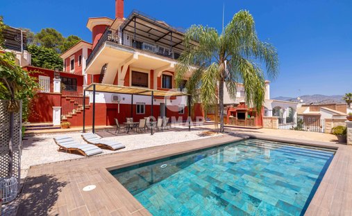 Villa in Este, Malaga, Spain 1