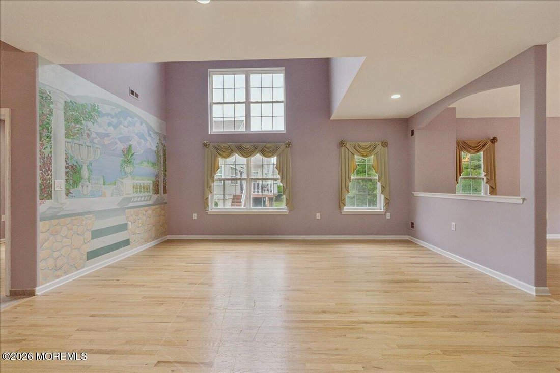 House in Manalapan Township, New Jersey, United States 2 - 18548033