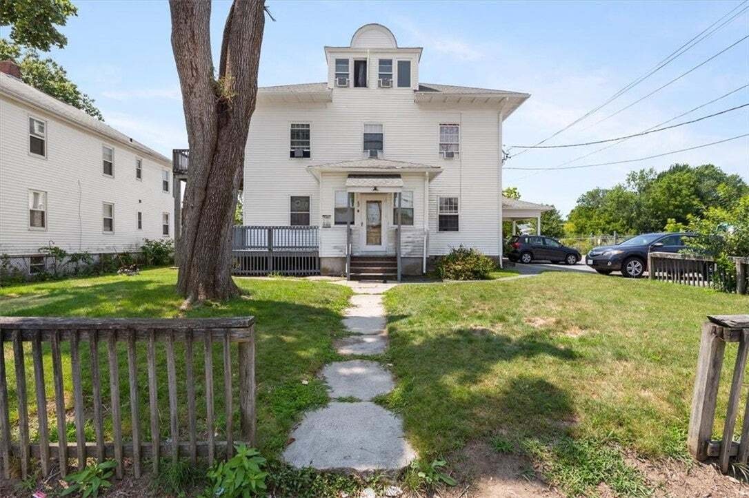West Warwick, Rhode Island, United States 4 - 18547700