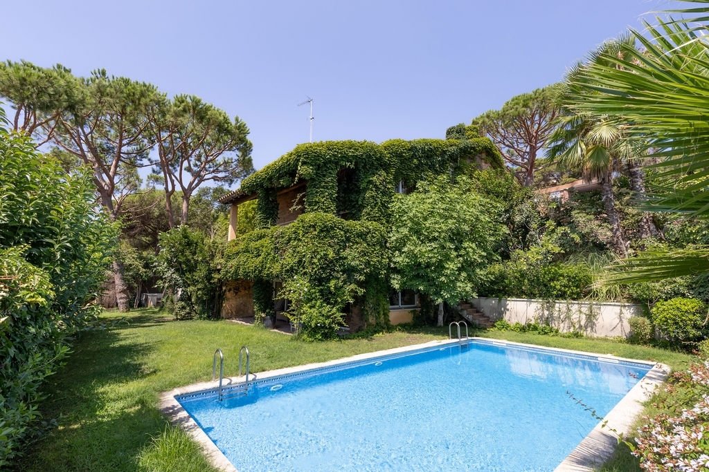 House in Cabrils, Catalonia, Spain 2 - 18547620