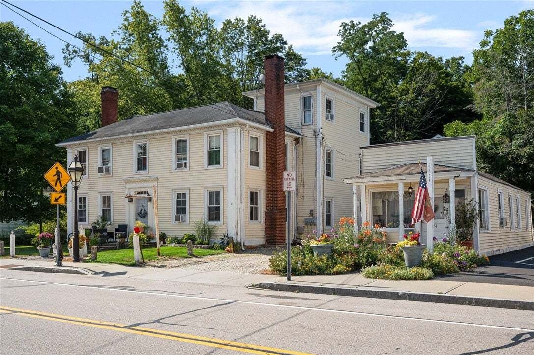 Scituate, Rhode Island, United States 1 - 18547680