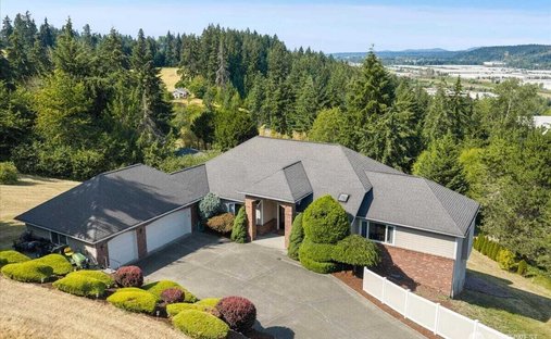 House in Edgewood, Washington, United States 1