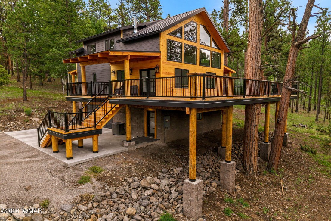 Greer, Arizona, United States 2 - 18547652