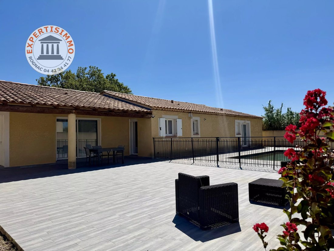 Villa in Secteur Rural-Hameaux, Berre-l'Etang, France 1 - 18547601