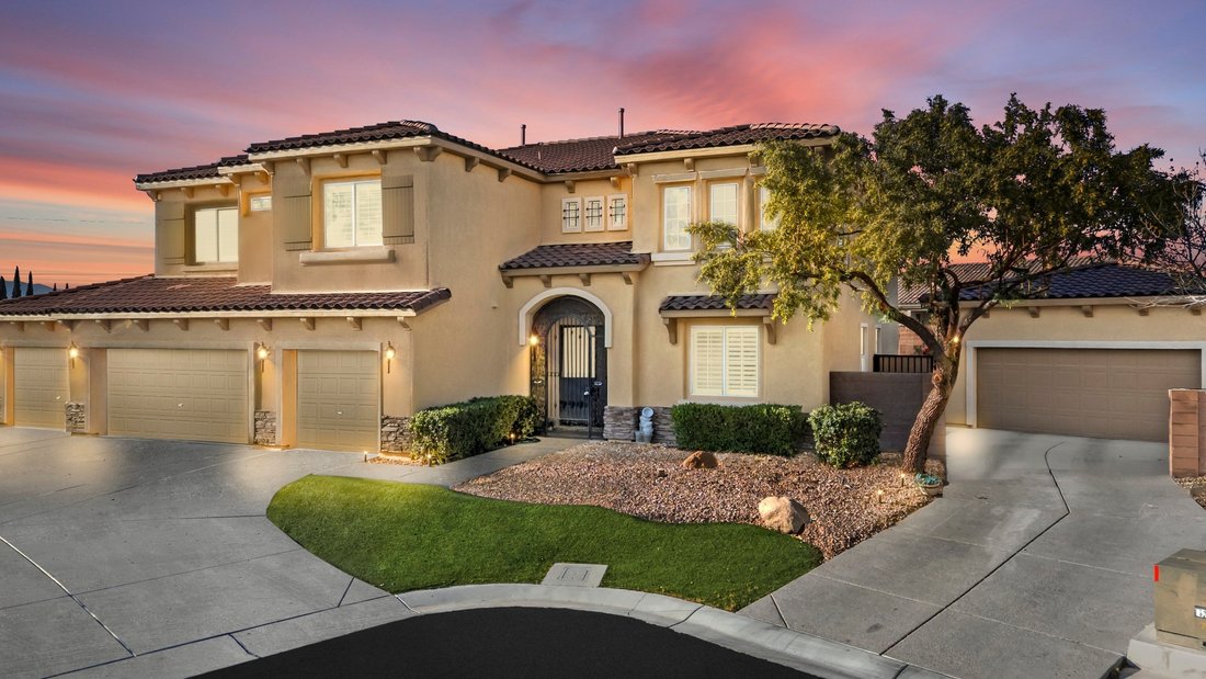 House in Las Vegas, Nevada, United States 4 - 18548076