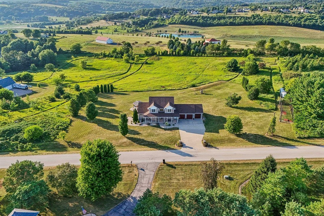 House in New Glarus, Wisconsin, United States 2 - 18547581