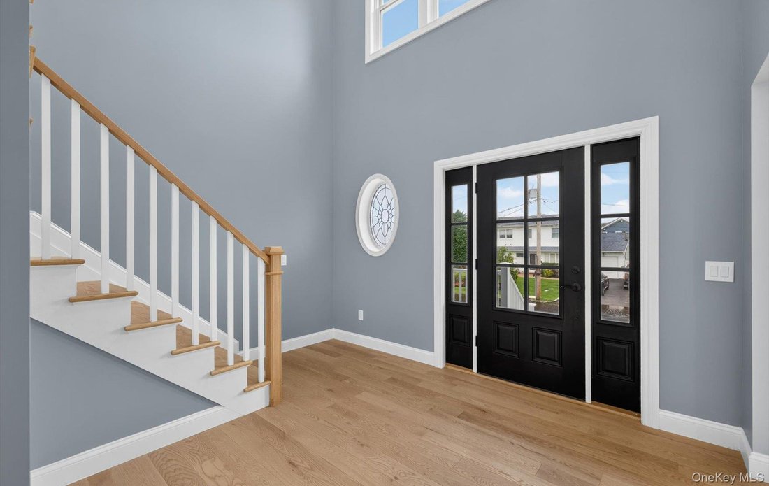House in West Islip, New York, United States 4 - 18547751