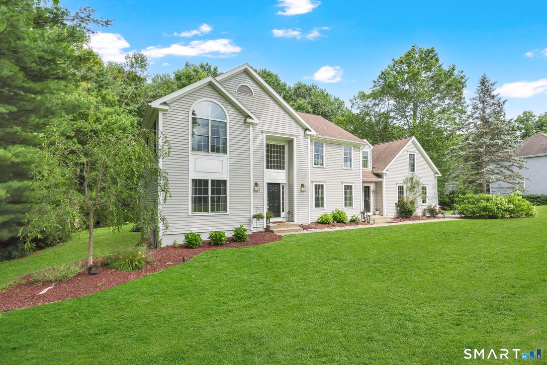 House in Monroe, Connecticut, United States 3 - 18433800
