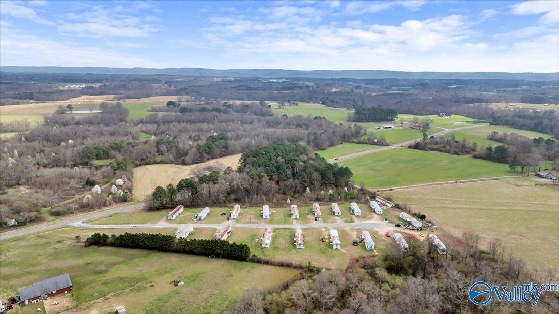 Dawson, Alabama, United States 1 - 18548034