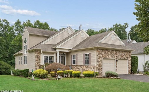 House in Manalapan Township, New Jersey, United States 1