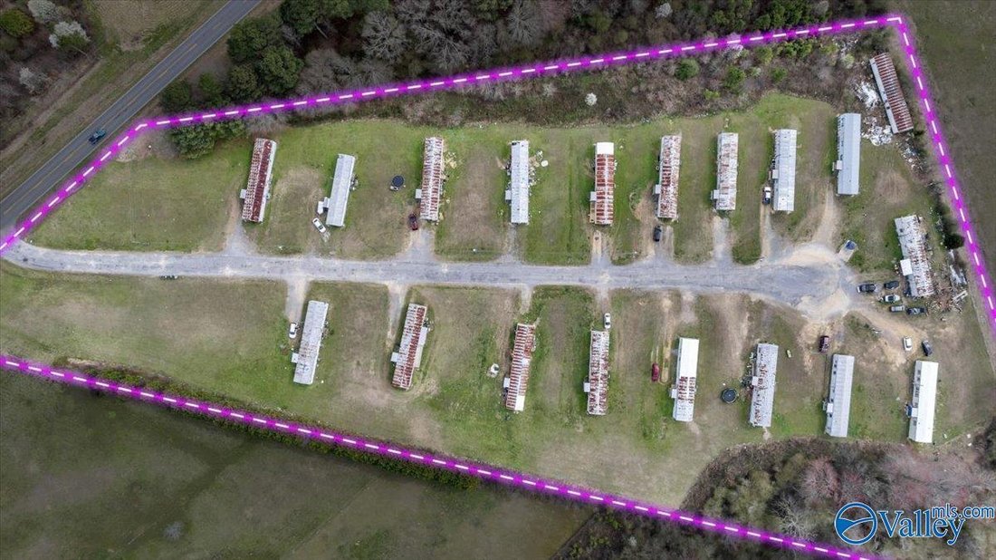 Dawson, Alabama, United States 3 - 18548034