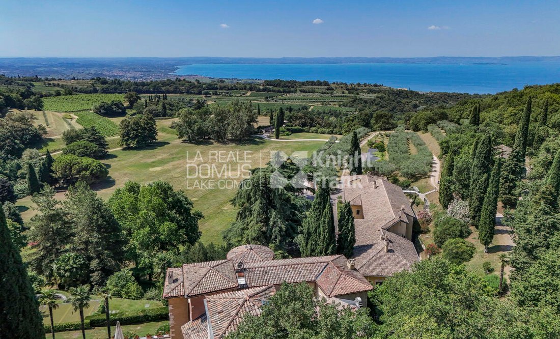 Estate in Affi, Veneto, Italy 2 - 18547490