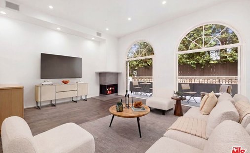 Condo in Los Angeles, California, United States 1
