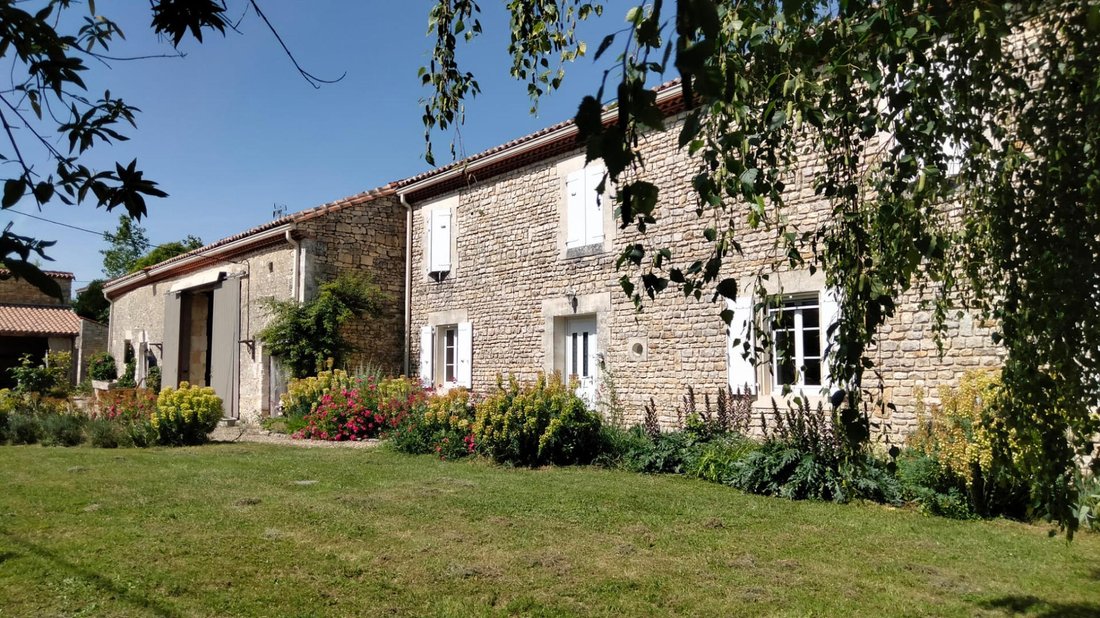 Casa en Ventouse, Nueva Aquitania, Francia 1 - 18551981