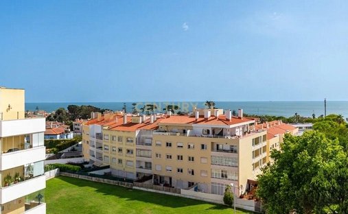 Apartment in Carcavelos e Parede, Lisbon, Portugal 1