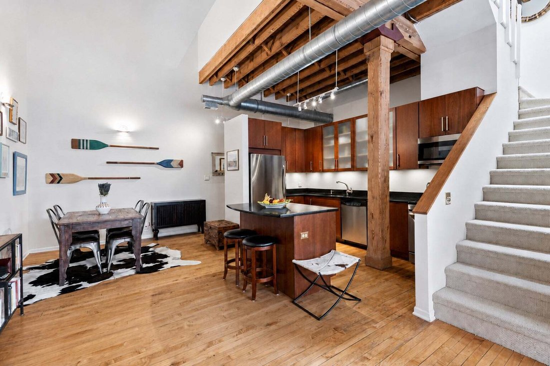 Condo in Chicago, Illinois, United States 2 - 18552690