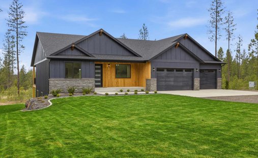 House in Chattaroy, Washington, United States 1