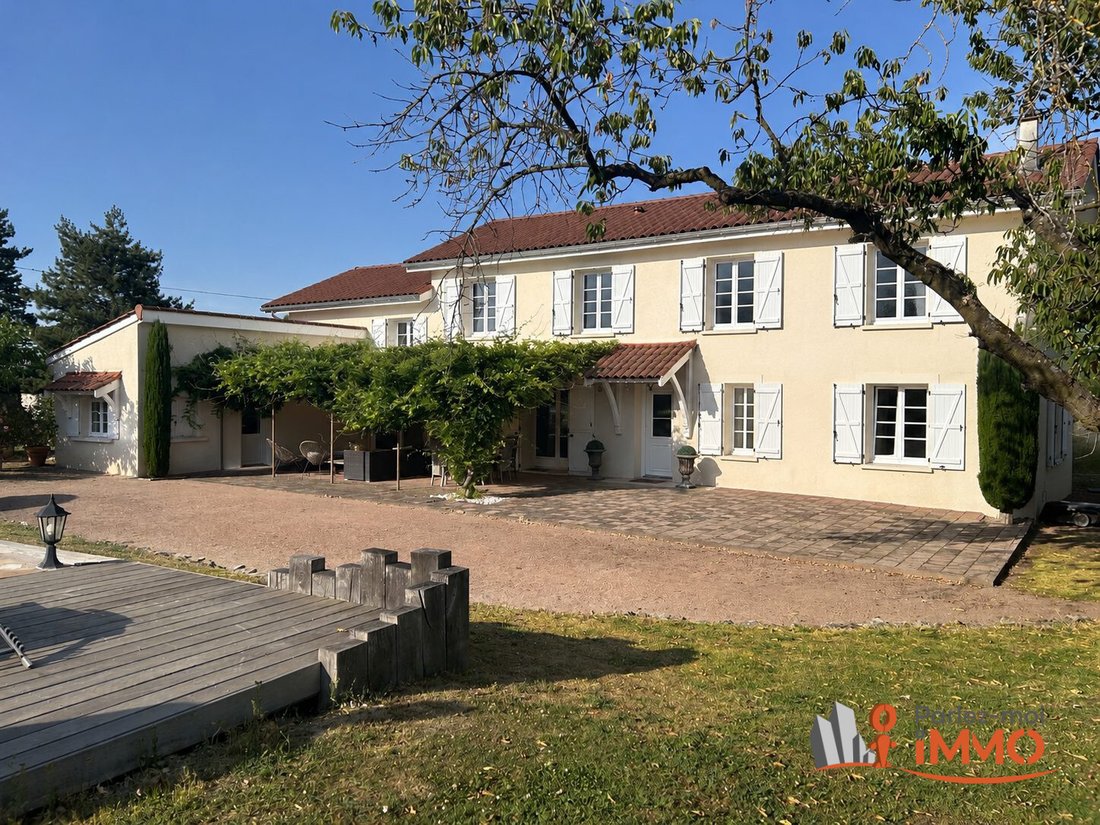 House in Estialet le Bouchet, Montbrison, France 1 - 18465476