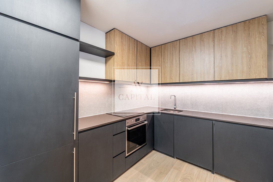 Apartment in Palm Jumeirah, Dubai, United Arab Emirates 2 - 18550005