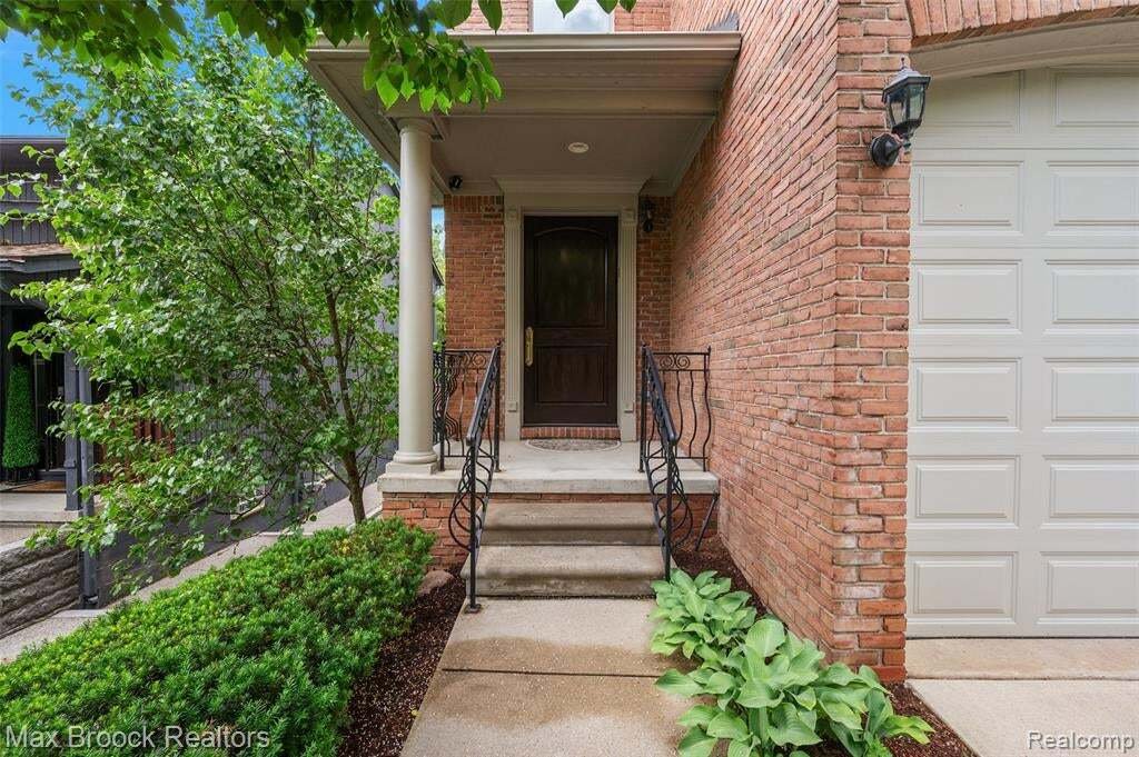 House in Farmington Hills, Michigan, United States 2 - 18551591