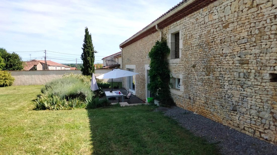 House in Ventouse, Nouvelle-Aquitaine, France 3 - 18549307