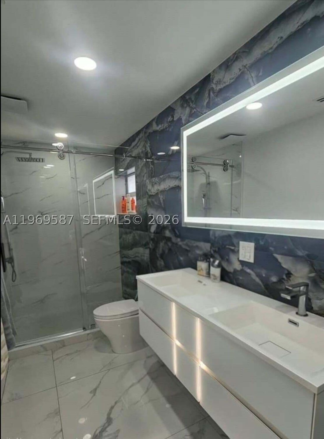 House in Miami, Florida, United States 5 - 17272362