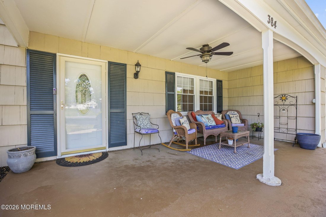 House in Manalapan Township, New Jersey, United States 4 - 18550385