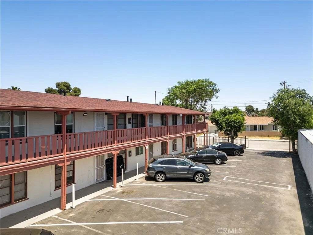 Lancaster, California, United States 2 - 16742644