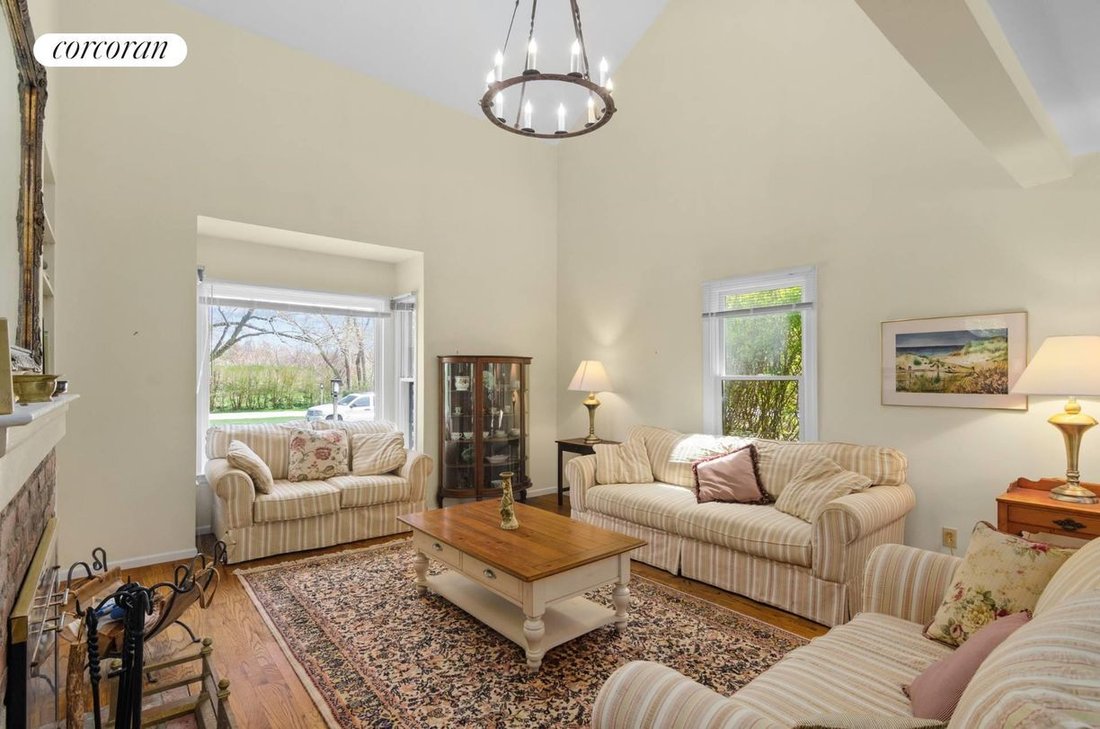Southampton, New York, United States 4 - 18470954