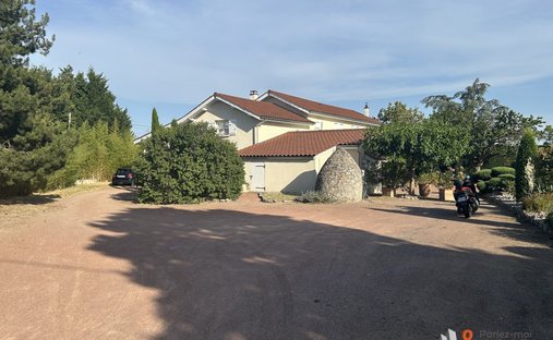 House in Estialet le Bouchet, Montbrison, France 1