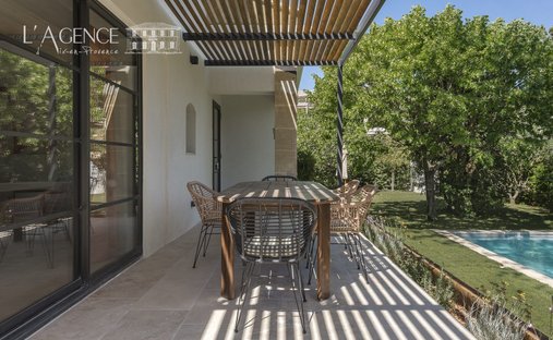House in Le Tholonet, Provence-Alpes-Côte d'Azur, France 1