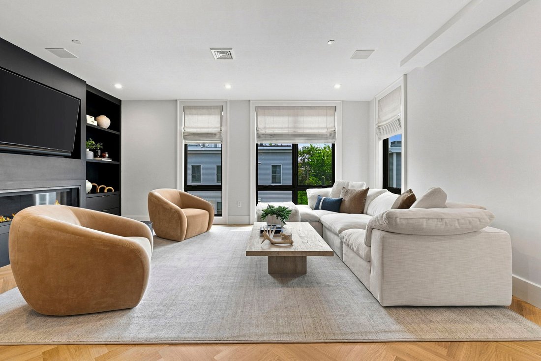 Condo in Boston, Massachusetts, United States 3 - 18550455