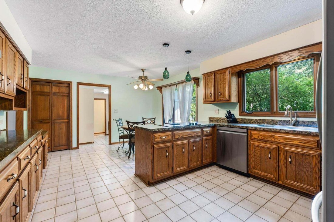 House in Joliet, Illinois, United States 2 - 18548746