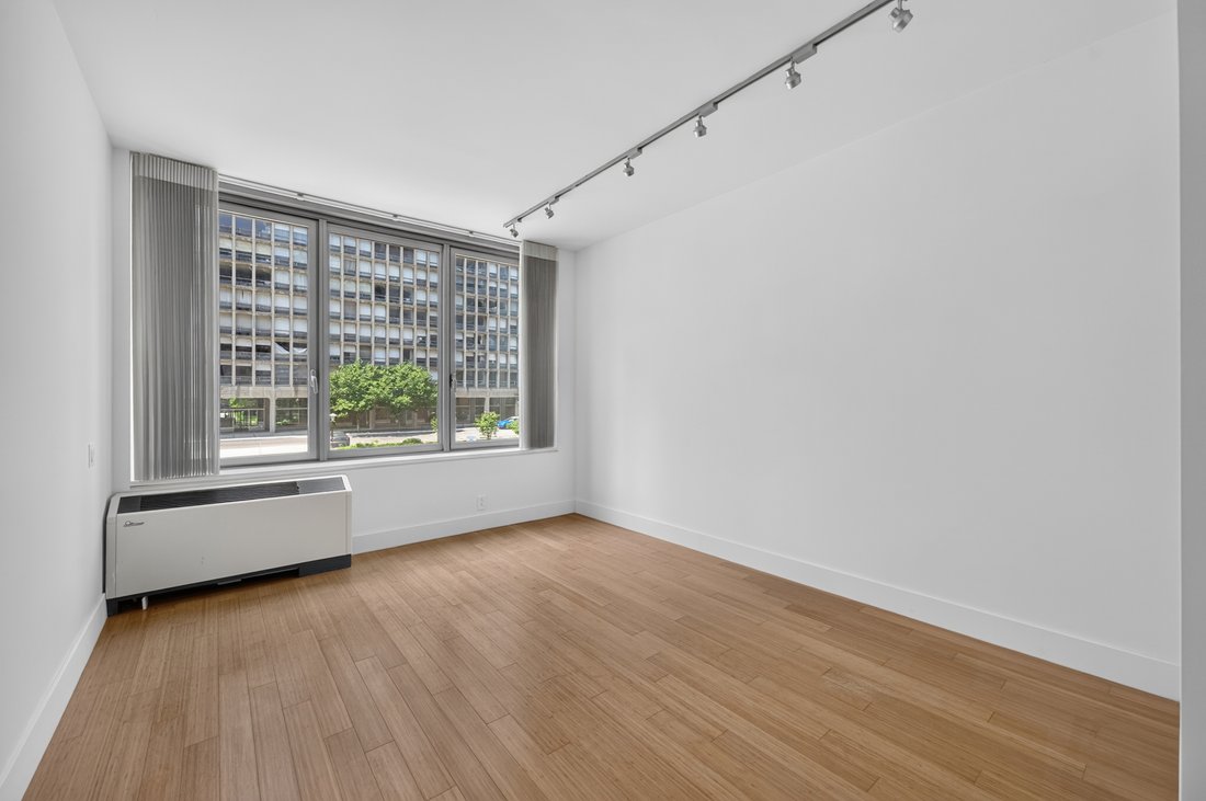 Condo in New York, New York, United States 4 - 18553087