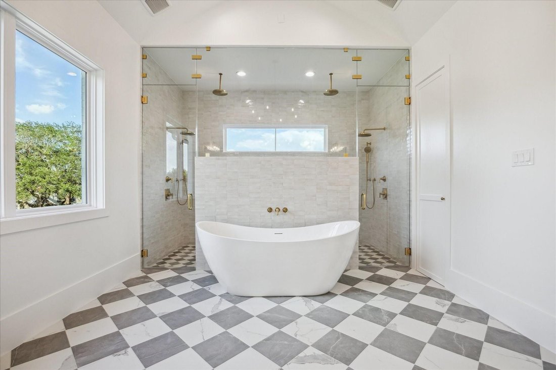 House in Houston, Texas, United States 4 - 18554071