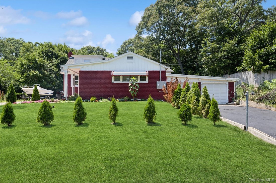 House in Huntington Station, New York, United States 2 - 18553114