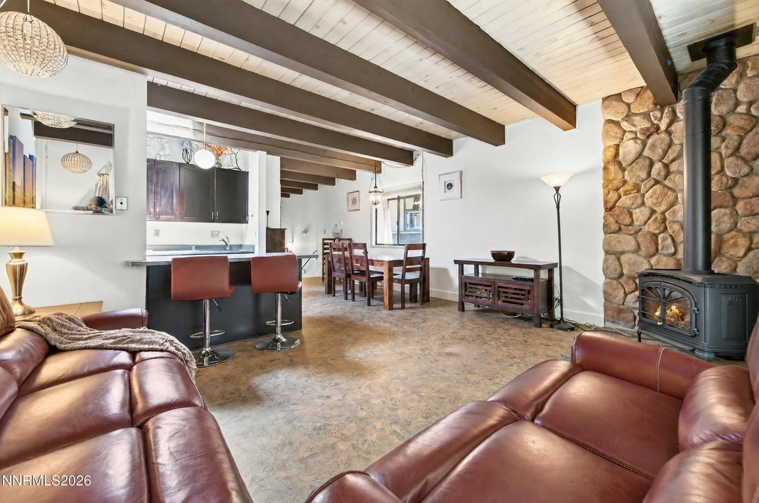 Condo in Incline Village, Nevada, United States 4 - 18225232